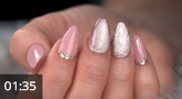 Nail art : "Extension stable des ongles". 