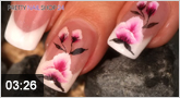 Nail art fleur de lotus romantique