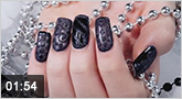 Trendstyle : Nail art noir avec paillettes